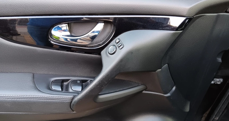 Nissan Qashqai cena 47900 przebieg: 207000, rok produkcji 2014 z Człuchów małe 191
